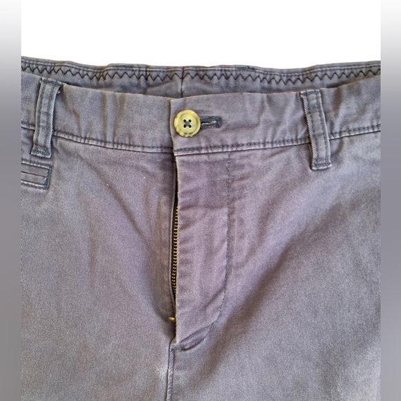 Johnnie-O Neal Stretch Twill Shorts. Size 33 - Picture 8 of 10